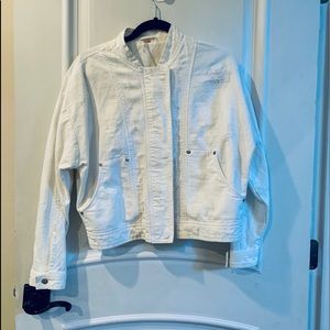 FREE PEOPLE! Winter white jacket MUST HAVE!